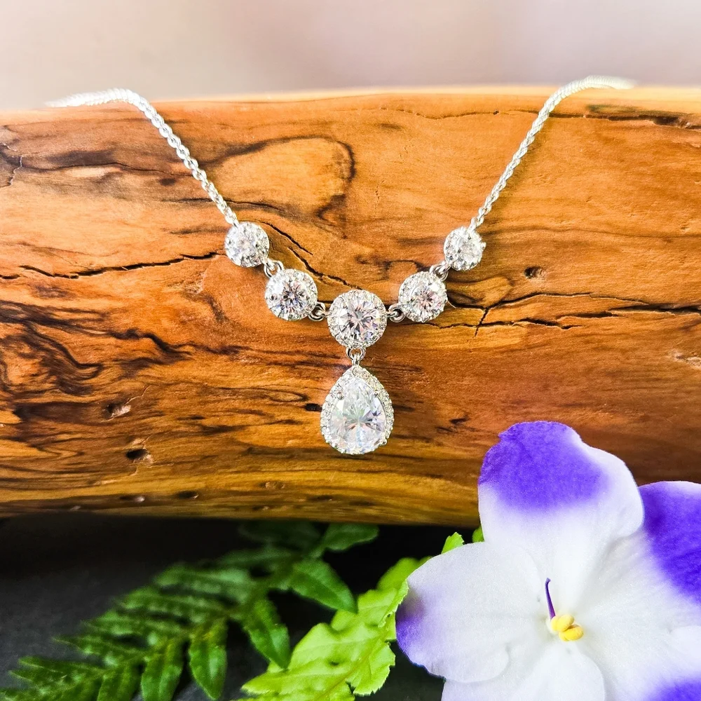 NWT Nadri Pear Drop Crystal and Rhodium Necklace